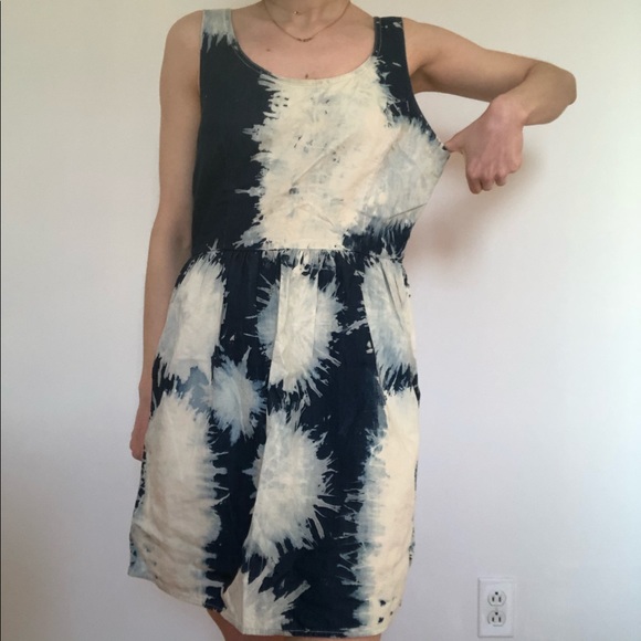 Summer dress - Picture 3 of 11